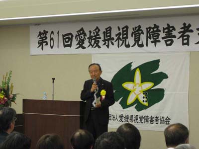 講演中の八木 健 先生の写真